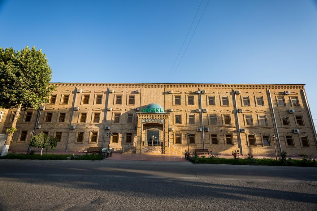 Karvon-Saroy Hotel Andijan Exterior photo