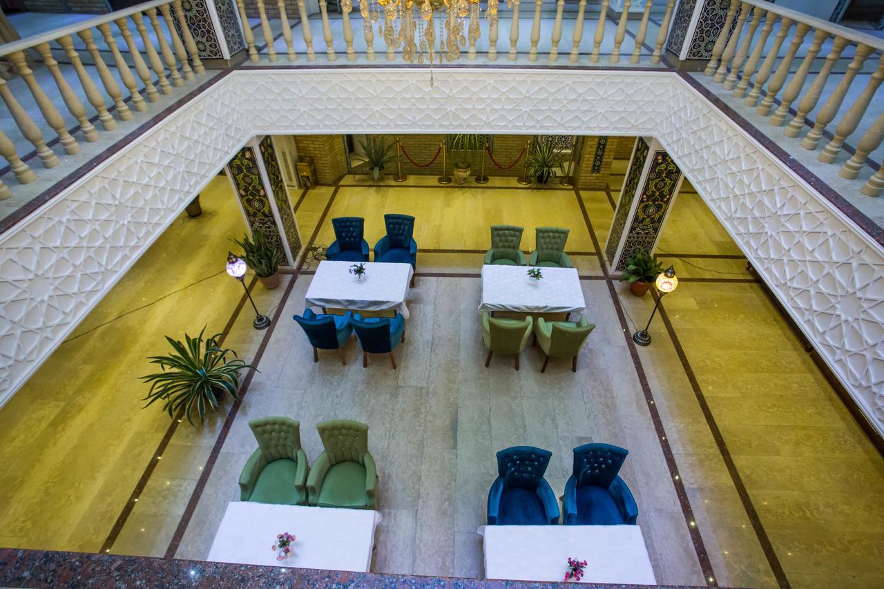 Karvon-Saroy Hotel Andijan Exterior photo